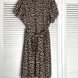 NWT Loft, Size M, animal print dress w/tie belt